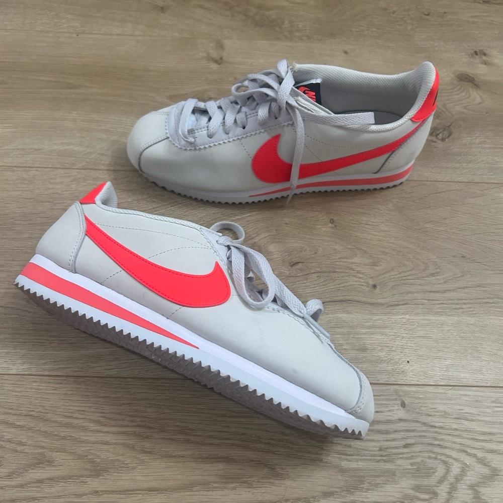 Nike Cortez orange and white size 8